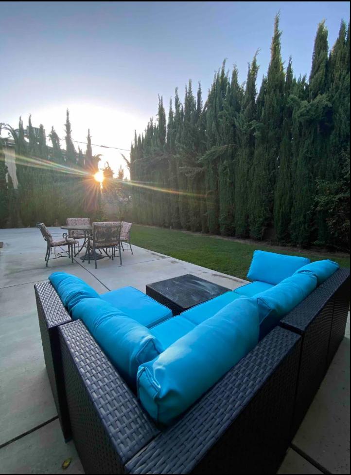 F O R G E T T H E H O T E L Hotel Alhambra Exterior photo